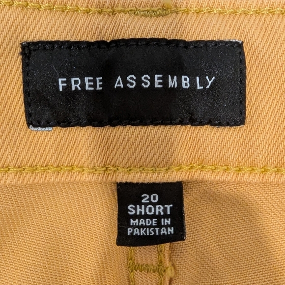 Yellow Women's Jeans - Picture 6 of 9